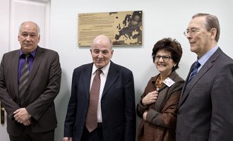 From left to right: A. Olshevskiy, G. Pontecorvo, L. Cifarelli and V. Matveev 