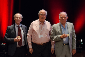 Daan Frenkel, Itamar Procaccia (chairman of the IUPAP C3 commission) and Yves Pomeau (from left to right)