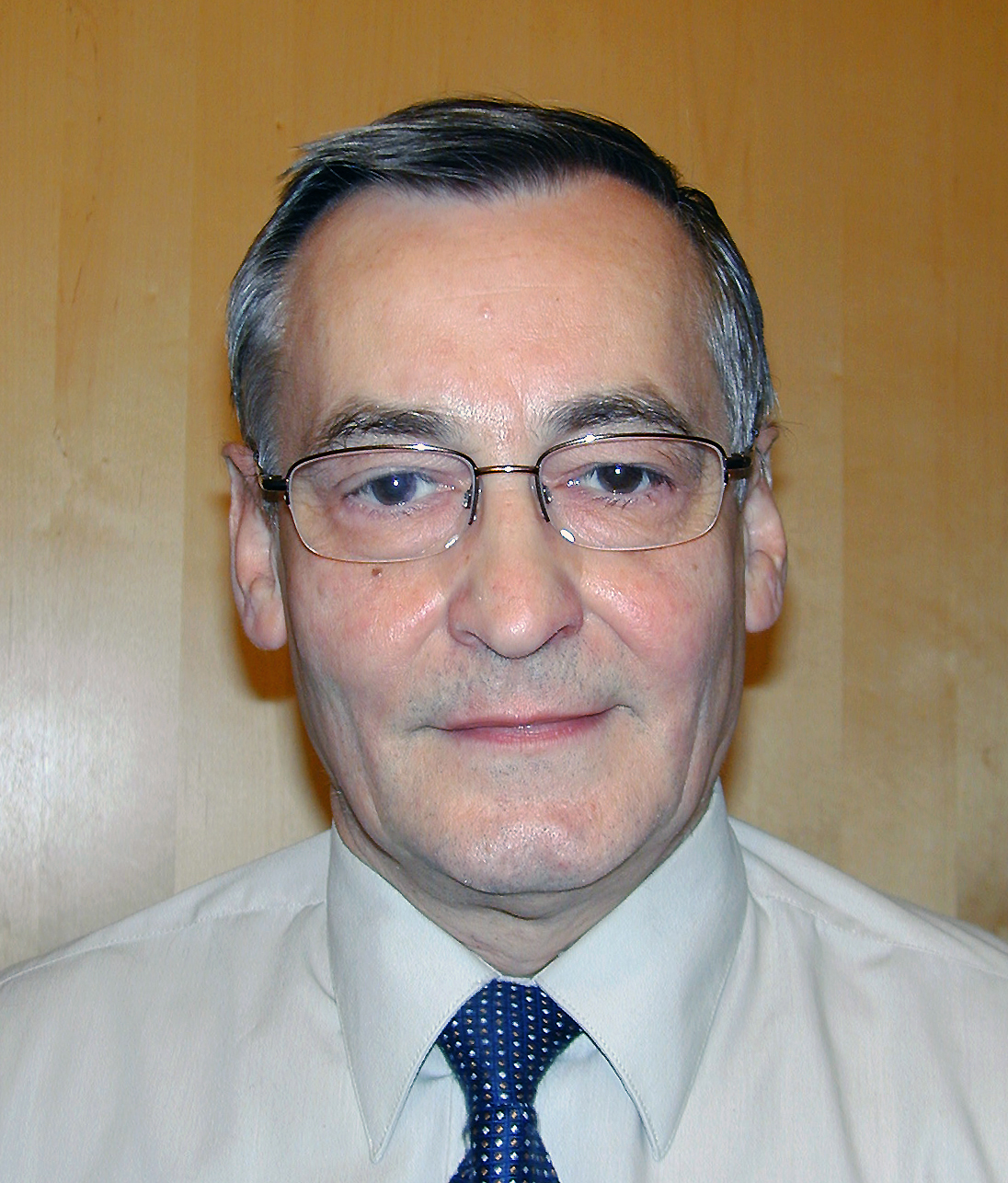 Professor Ladislav Bardos